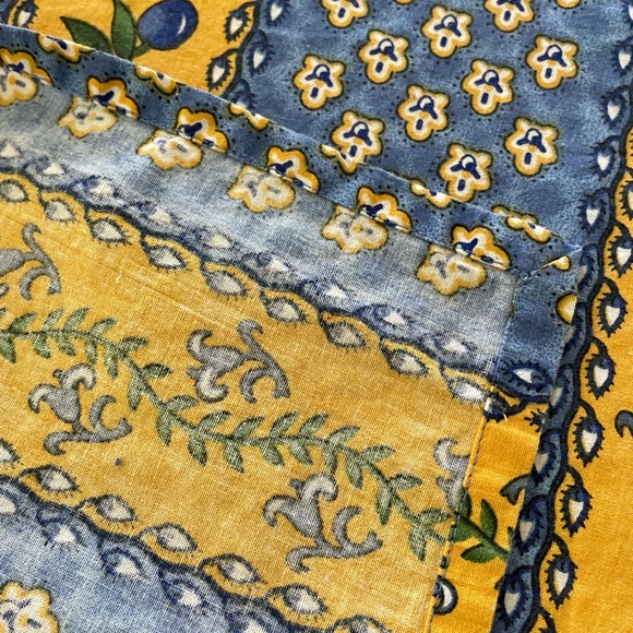 Provence vintage tablecloth large French Provincial - Picture 5 of 6